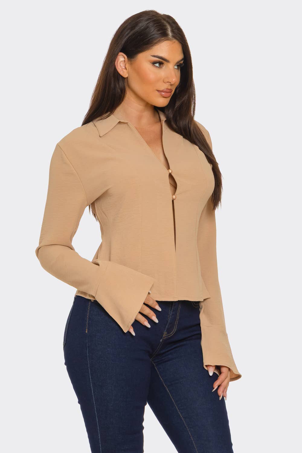 Julia by LoveJ – wholesale Blus - Dam – Framknäppt topp med knytning och öppen rygg6