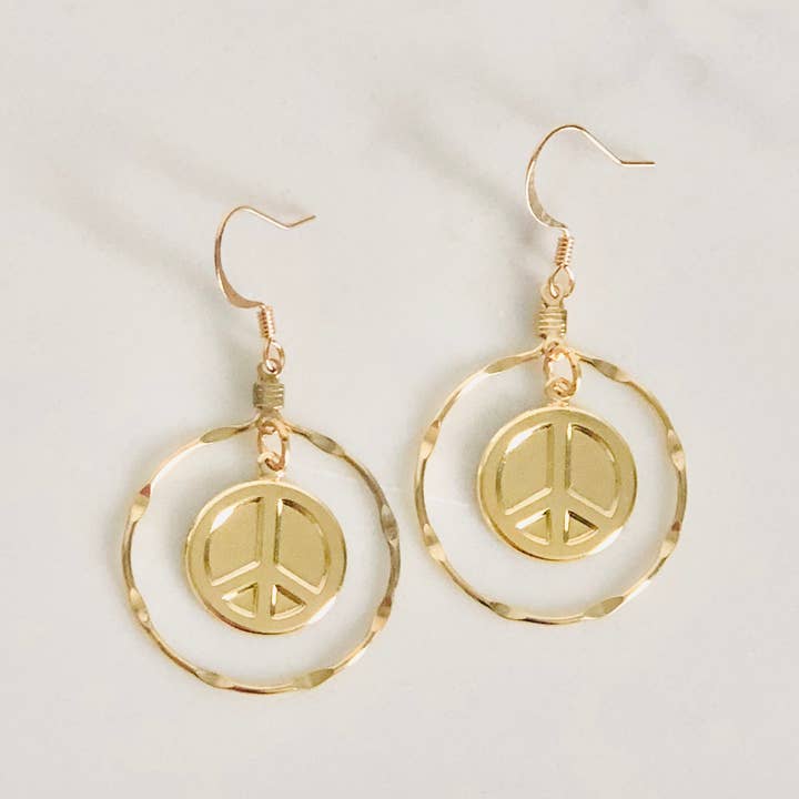 Tre orecchini estivi per la vendita all'ingrosso da parte di Rust and Pearls