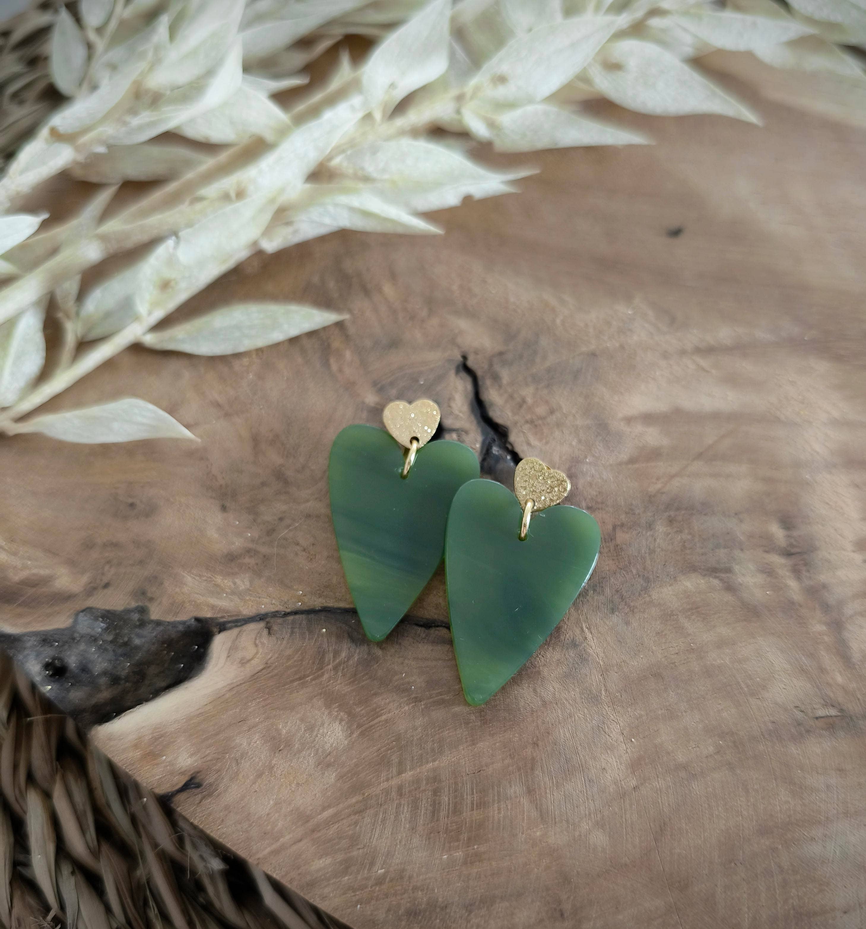 Les Noeuds de Maman – wholesale Dangle earrings – Mini heart khaki earrings0