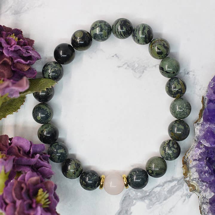 Kambaba armband met jaspissteen en rozenkwarts, handgemaakt in Québec voor wholesale door JorieJewelry