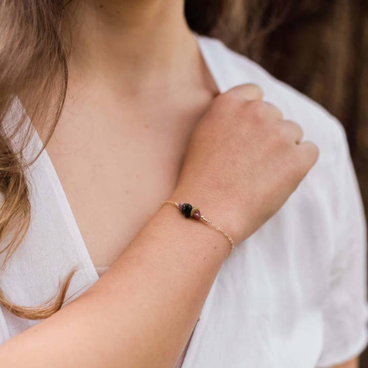 Luna Tide - Wholesale Beaded bracelet - Custom Crystal Chip Bead Bar Bracelet1