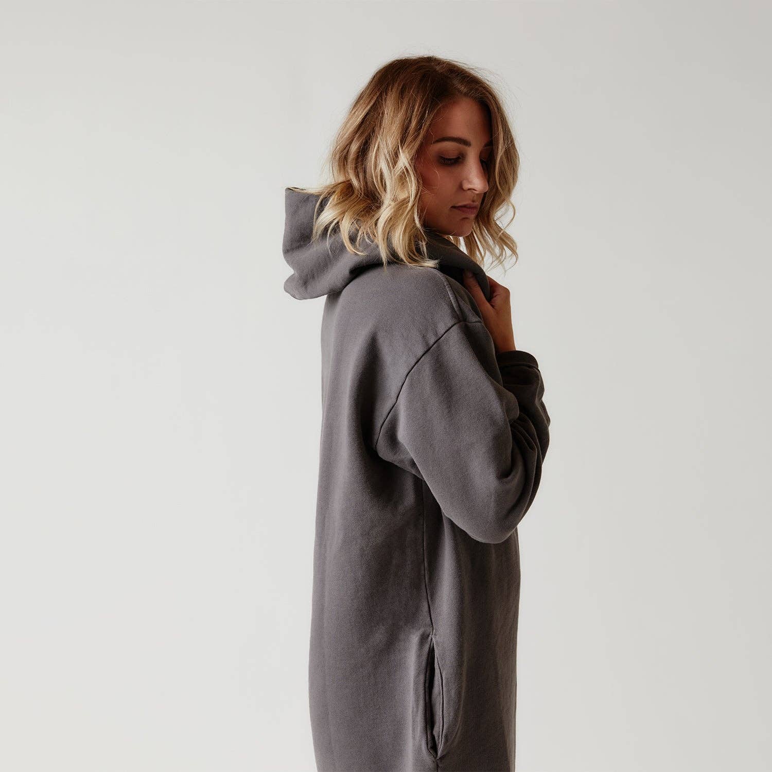 Freedom Company - Wholesale Jurk - Dames - De jurk met capuchon0