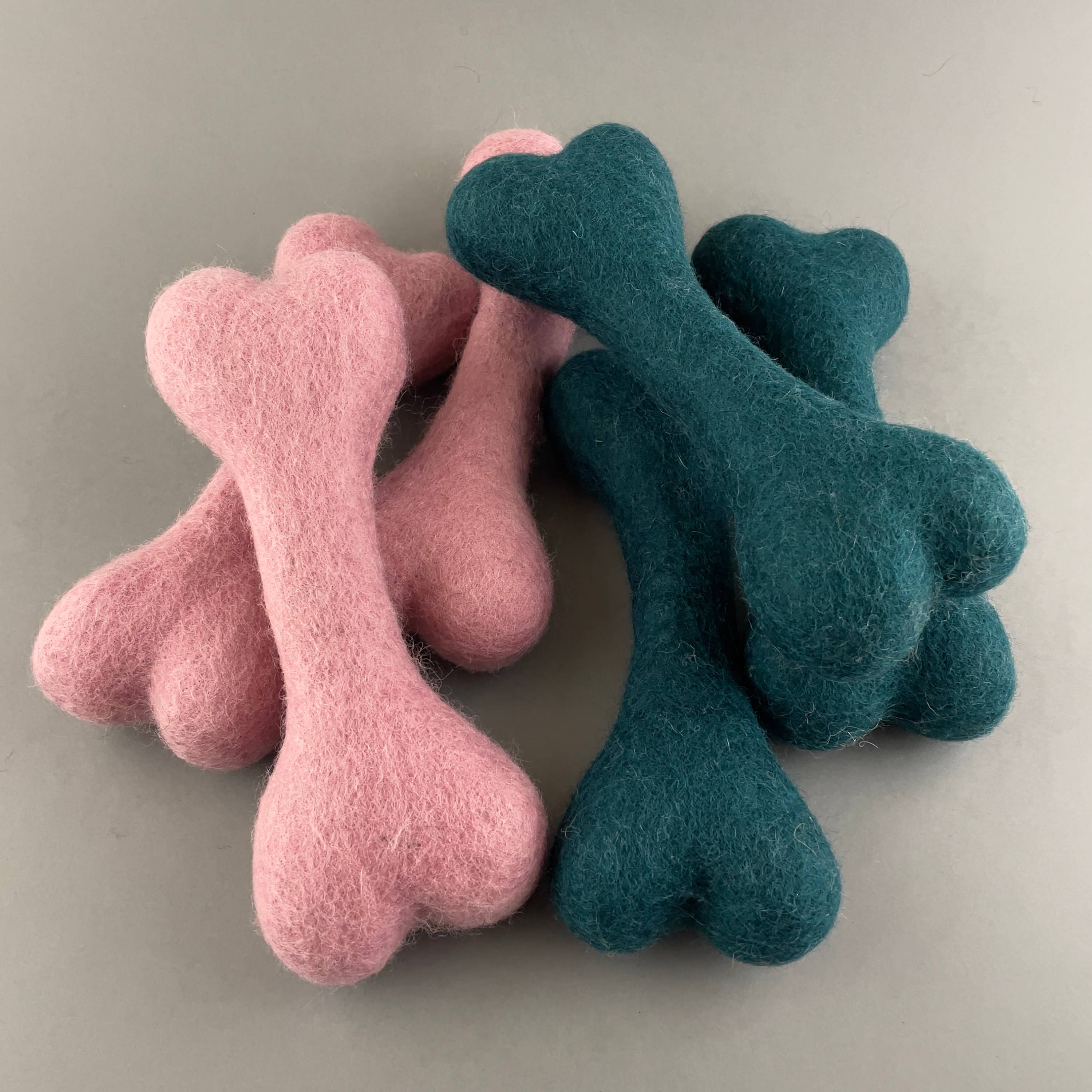 Pawsome Pet Toys - Vente Jouet – chien - Jouet os mou en laine 100 % naturelle pour chien, doux pour intérieur1