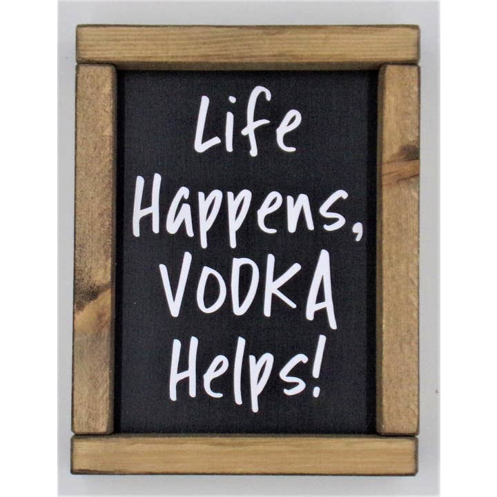 A Vodka Life Hacpenes Ajuda! Penduramento de parede emoldurado à mão por atacado de The Giggle Gift Company