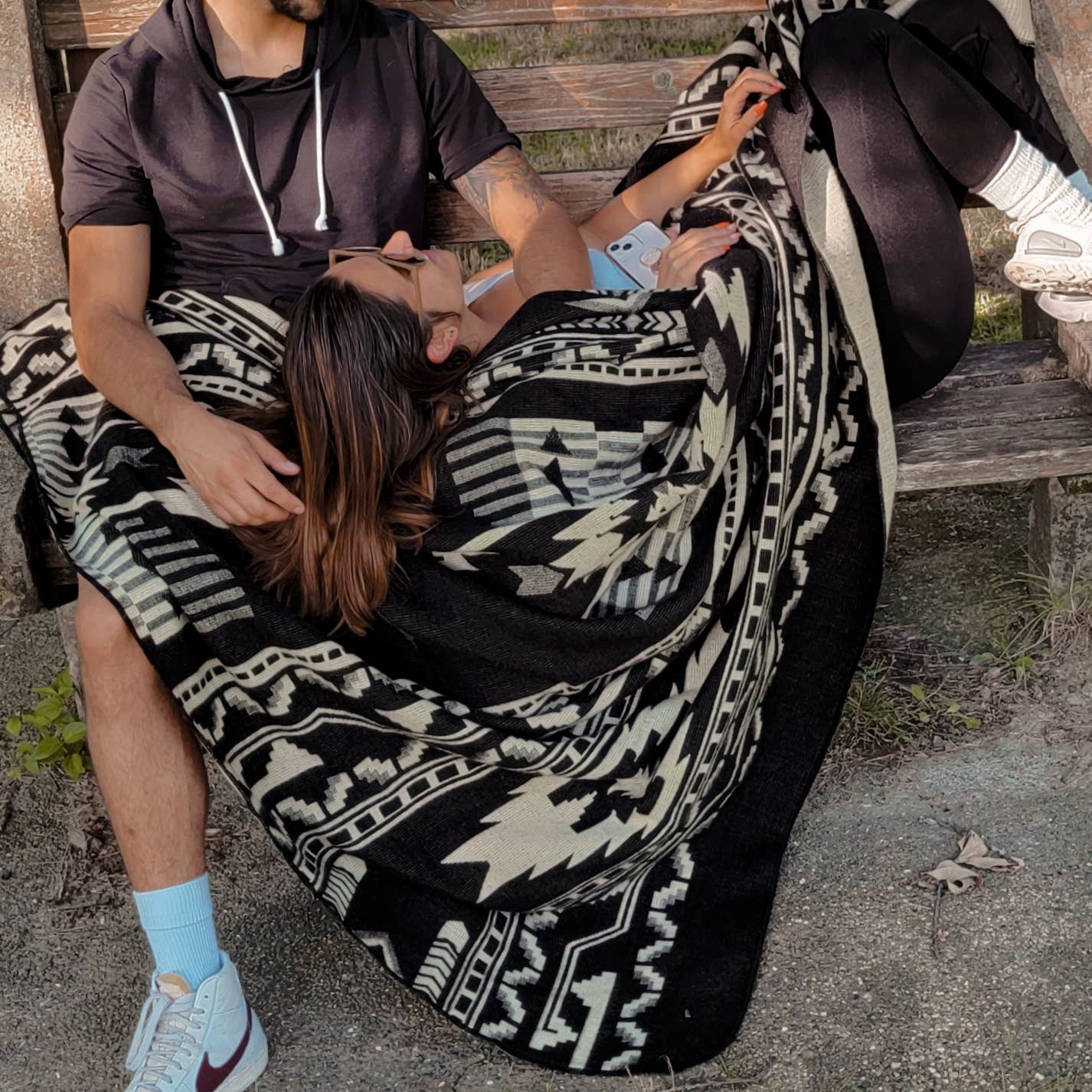 LATITUDE ZERO GOODS - Wholesale Throw Blanket - Los Abuelos - Black Native Blanket5