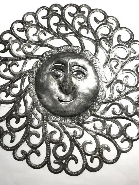 Lächelnde Sonne für den Großhandel von Beyond Borders