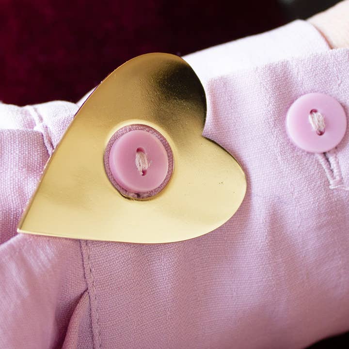 Mink - Wholesale Lapel Pin/Button - Heart shaped Button Covers1