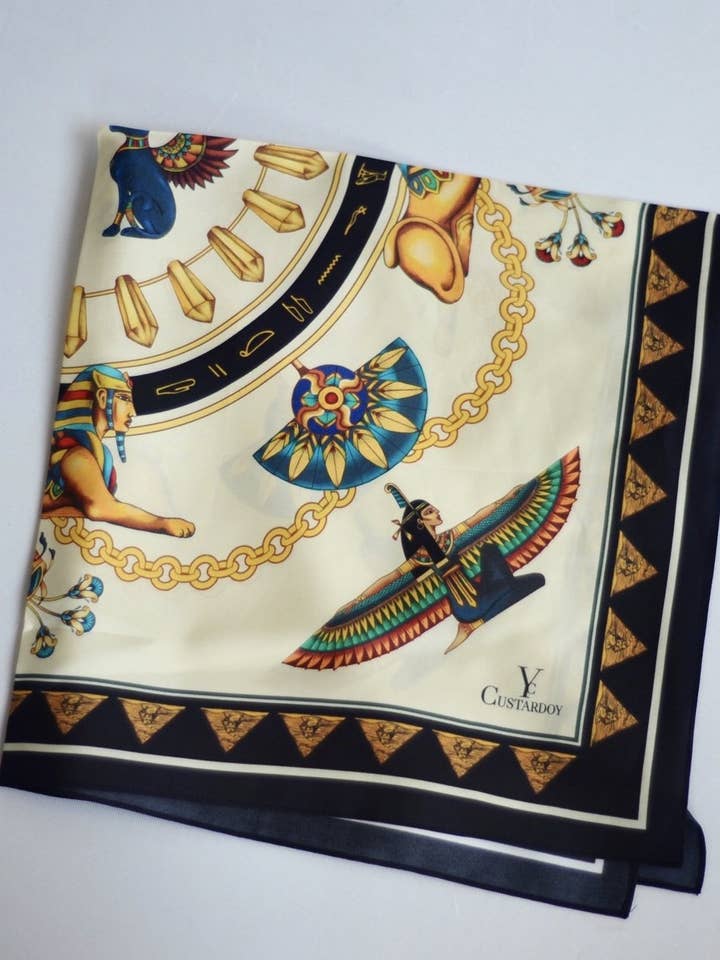 Foulard en soie La Sacré pour la vente par Custardoy