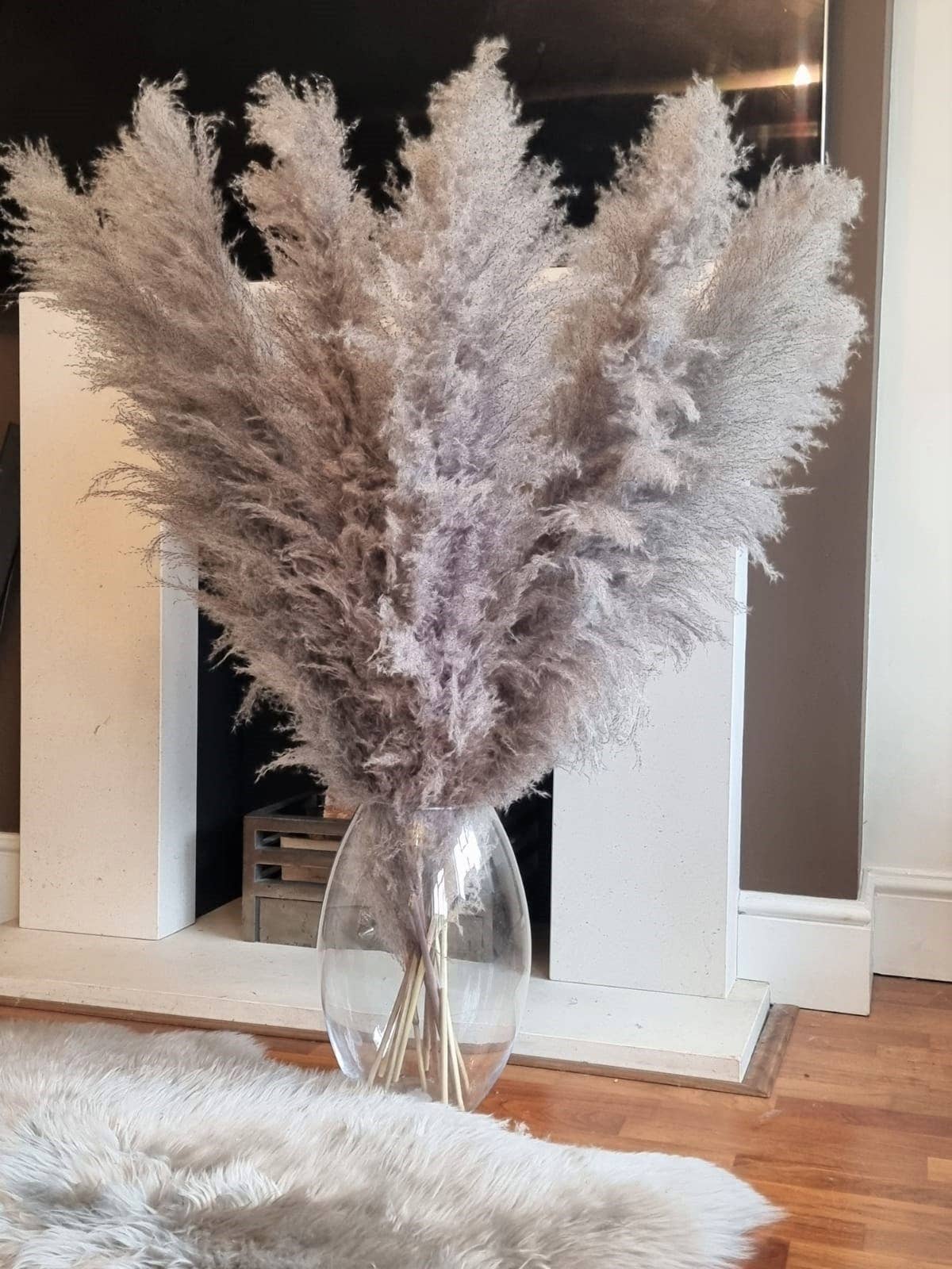 LoveProducts Ltd - Vente Fleur séchée/pressée - Grande herbe de la Pampa séchée gris foncé naturel décor floral pour la maison4