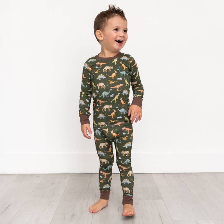 Set a maniche lunghe in bambù a 2 pezzi Deacon Dinosaurs per la vendita all'ingrosso da parte di Laree + Co.