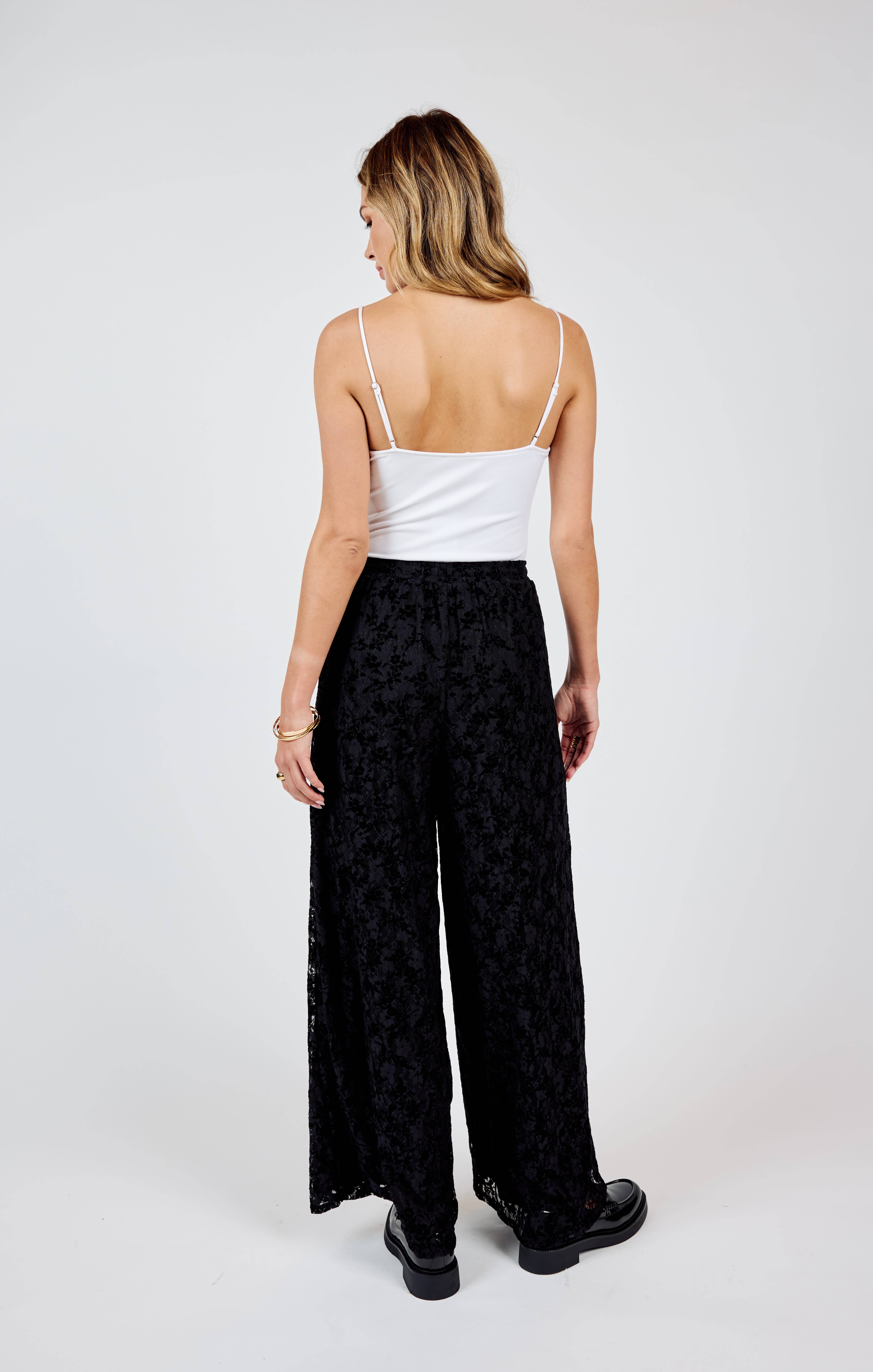 Sadie & Sage – Engroshandel Bukser - Dame – At Dusk Velvet Lace Bukser med brede ben: SORT11