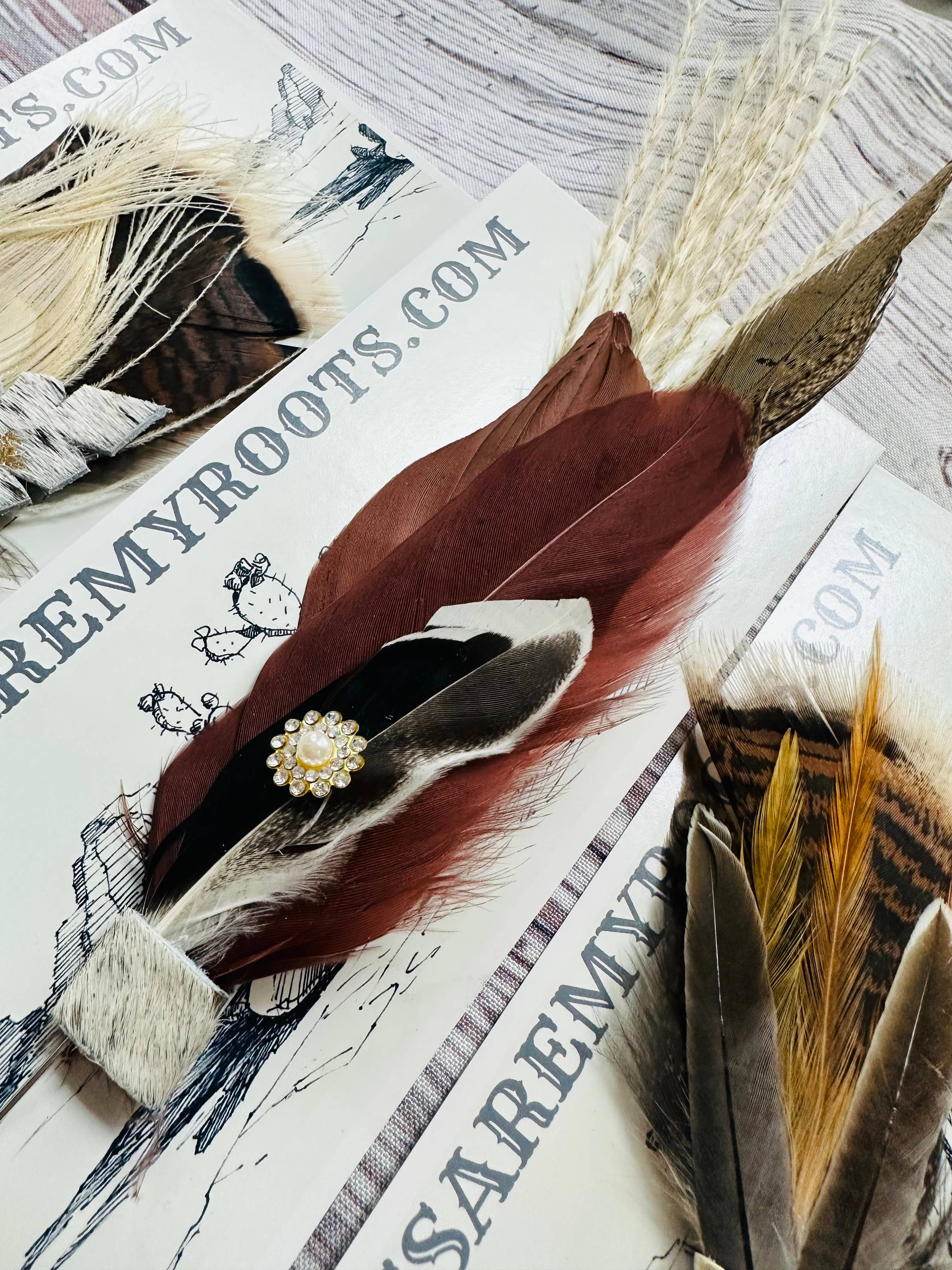 Boots Are My Roots - Vente Accessoire pour chapeau – femme - Épingles à chapeau en plumes mélangées3