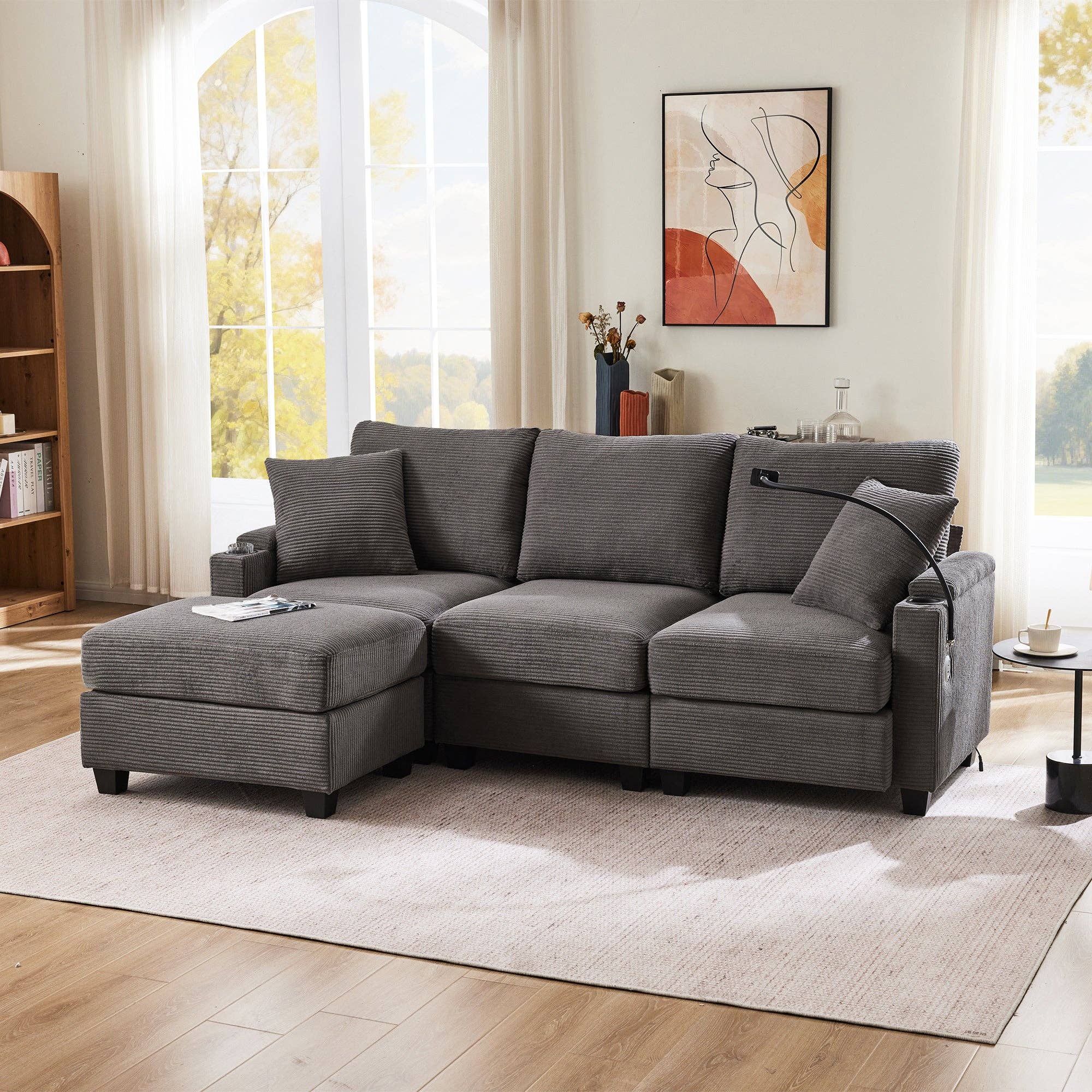 Urban Meuble - Wholesale Bank - Modulaire hoekbank in grijze ribfluweel, 3-4 zitplaatsen met afneembare poef, USB-poorten en bekerhouders GEYSERFOUNT4