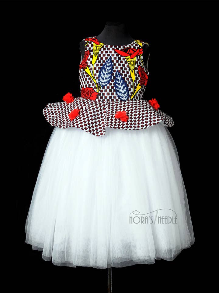 Claire Ankara og tyl bold kjole for engroshandel hos Nora's Needle