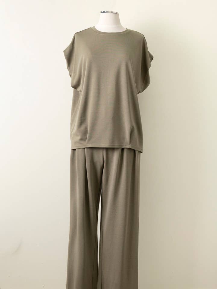 NT12518SETX-ENSEMBLE CONFORTABLE EN MAILLE UNIE GRANDE TAILLE HAUT ET PANTALON pour la vente par VERY J