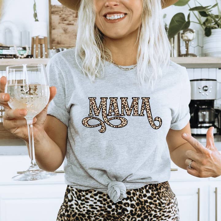 Mama T-shirt | Gigi Love Tee | Women's Shirt for wholesale by KM Clothing