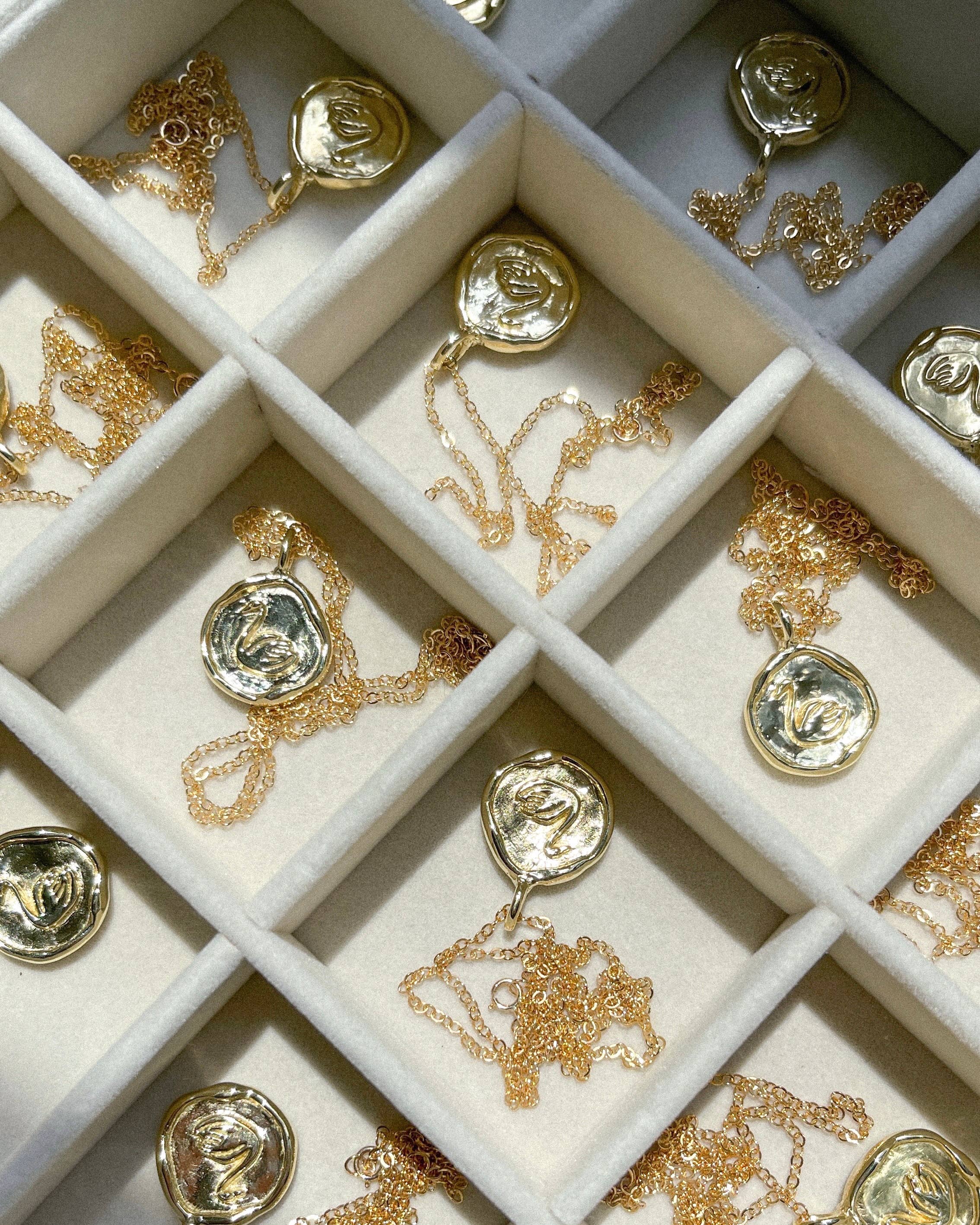 Elysian Theory - Wholesale Pendant/Charm Necklace - The Leda Necklace8