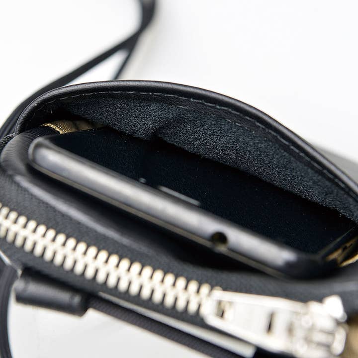 Unofuku - Wholesale Phone Wallet - Women's - re:credo LINKER Phone Case (Black)9