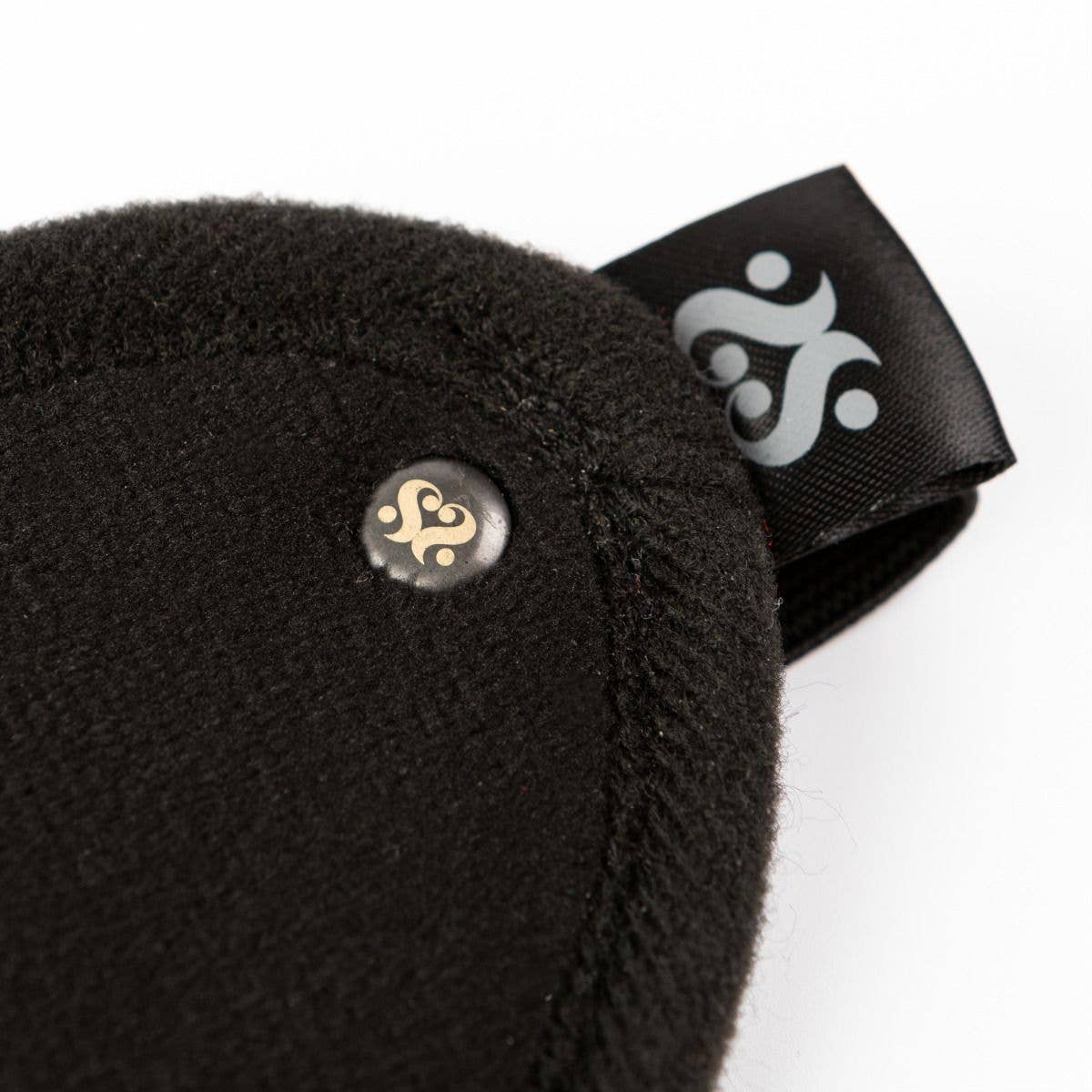 Creative Conceptions LTD – wholesale Sex toy – SEI MIO - Eyes Wide Shut - Soft Velvet Blindfold5