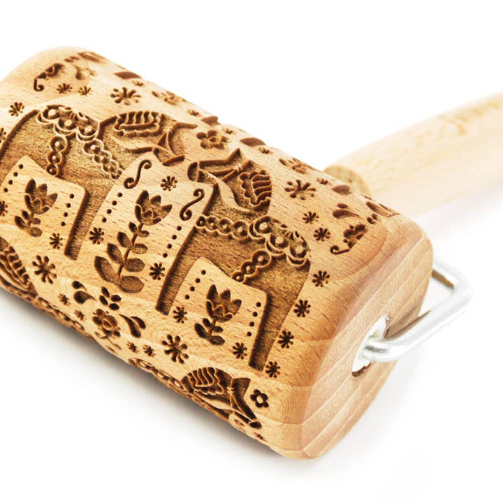 Folkroll – Großhandel Nudelhölzer – Folkroll Schwedisches Mini-Prägeholz1