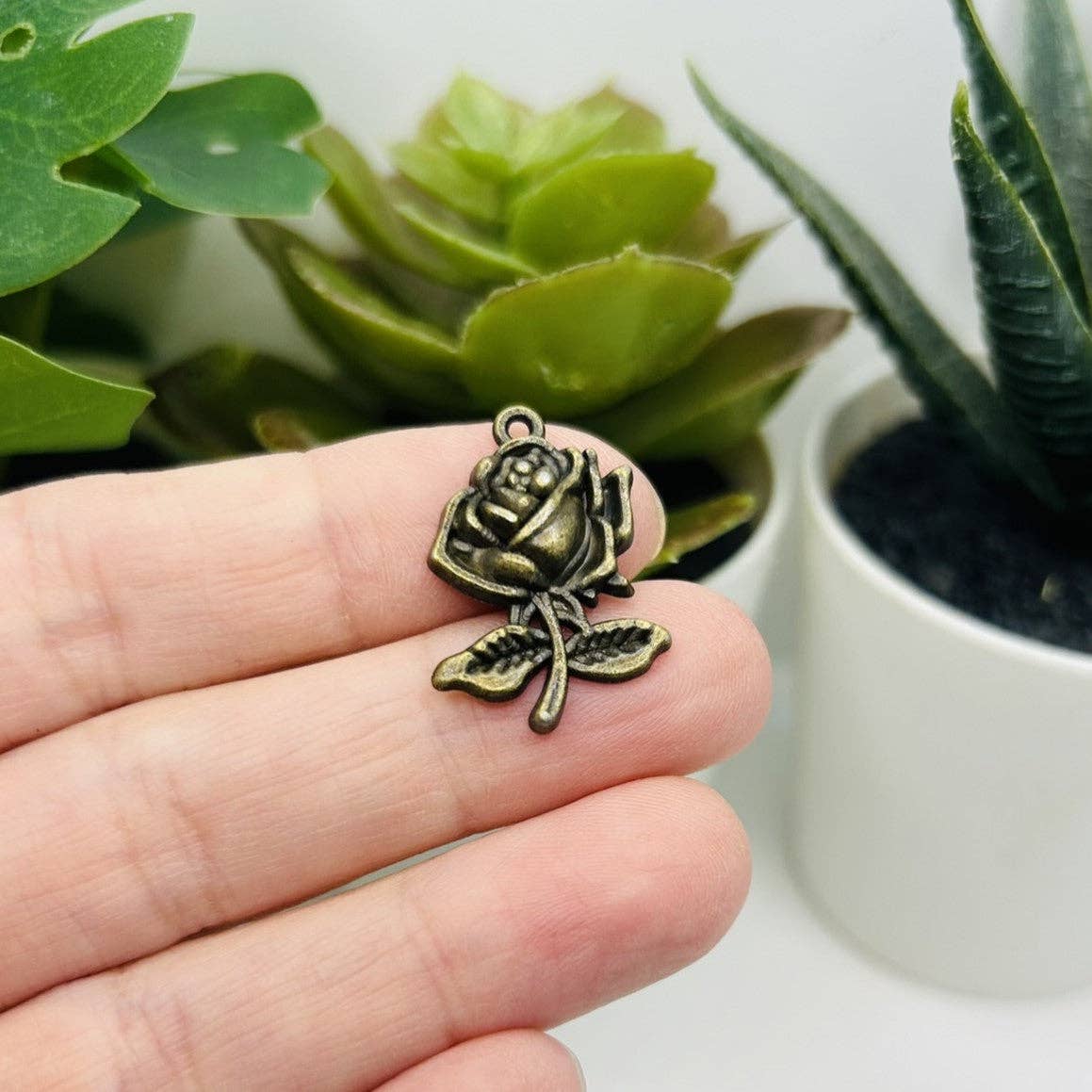Guerrilla Charm - Wholesale Individual Charm/Pendant - Bronze Rose Flower Charms, 25x17mm1