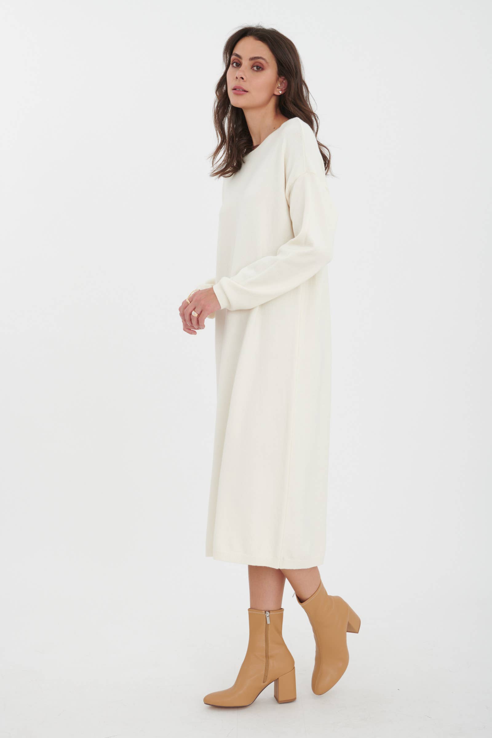 ORNELLA PARIS - Wholesale Dress - Women's - LEL-R22271 plain long sweater dress7