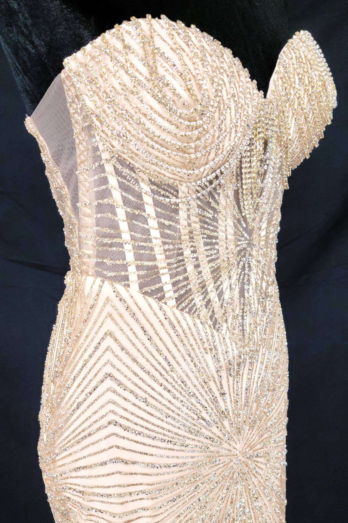 Chicas - Wholesale Gown - Women's - Long sparkling mermaid dress with hanging jewels CF00144