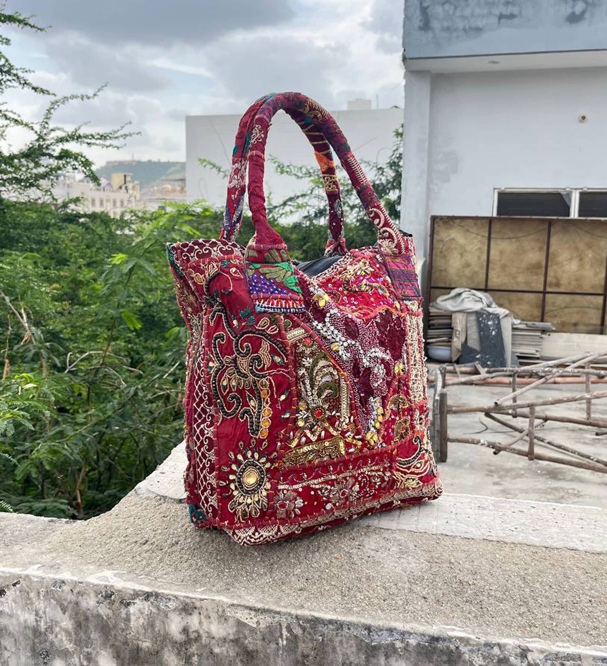 bhavnas boutique – wholesale Shoulder bag – women's – Woman's Khambaadiya Beads Work Zari Work Medium Shoulder Bag