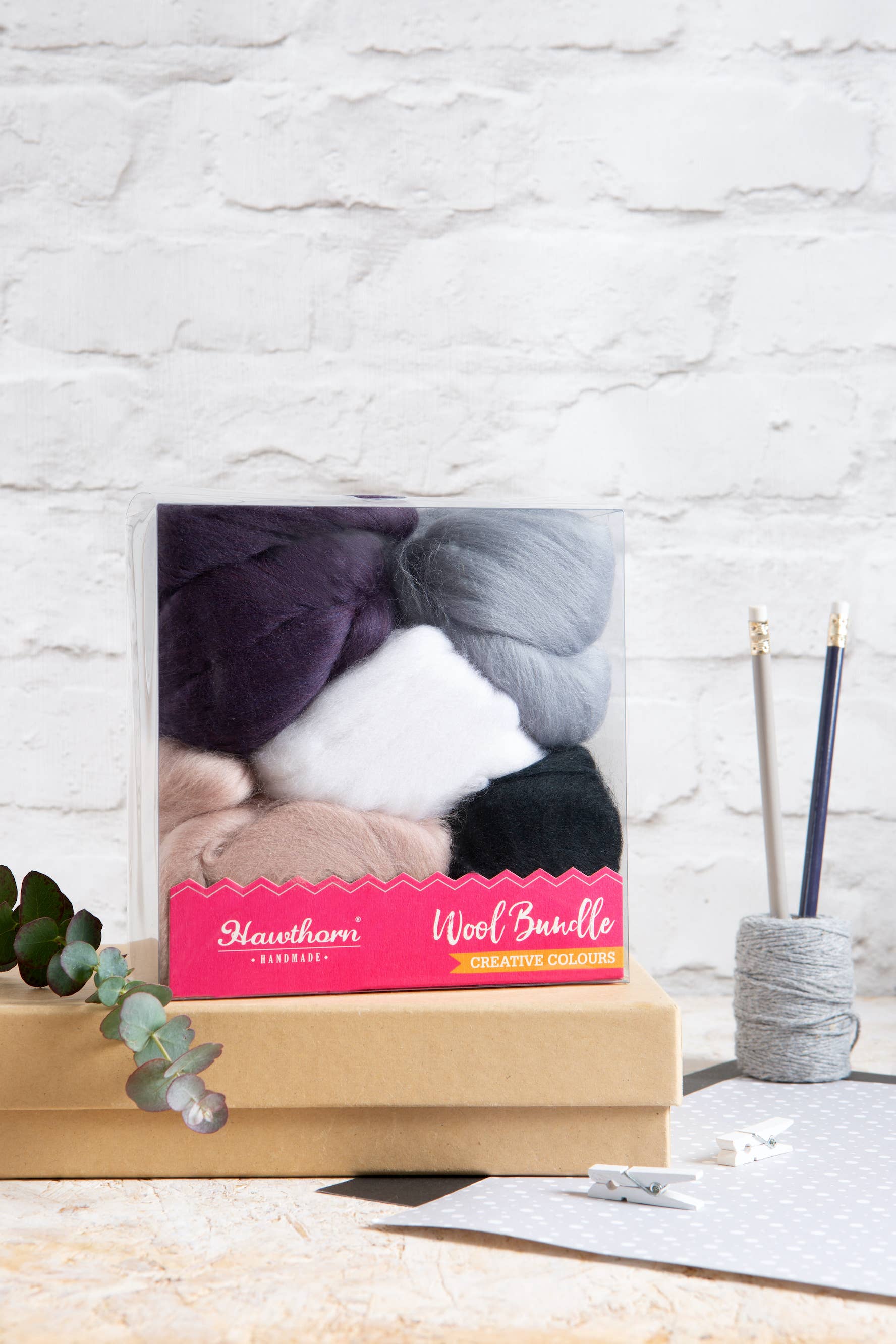 Hawthorn Handmade (US Duties Paid) – wholesale Craft supplies – Winter Wool Bundle | Felting and Fibre Crafts3