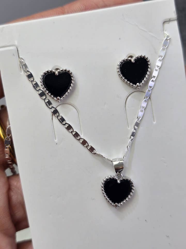 Black green and Pink heart sterling silver 925 plata set aretes studs y cadena con dije de corazon negro rosa verde necklaces and earrings for wholesale by Fui fui jewelry llc