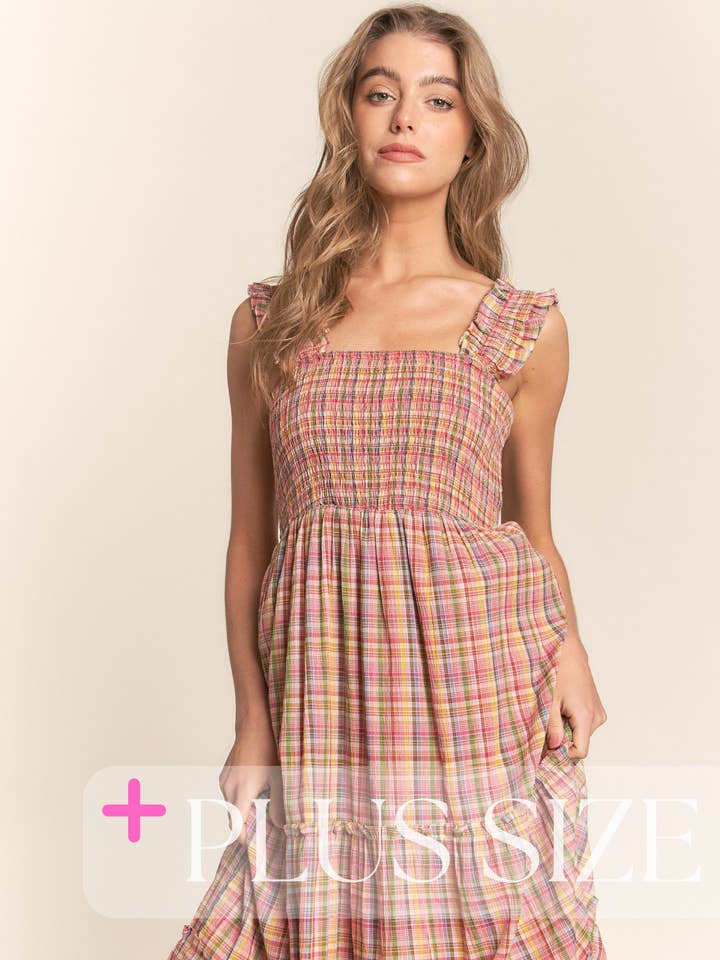 PLUS SIZE Maxi-kjole med flere mønstre i lag for engroshandel hos J.NNA