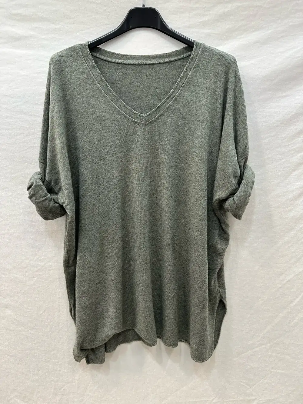 Mimi & Gogo – wholesale Pullovertröja - Dam – Grundläggande V-ringad topp @6337_PulVVFente0