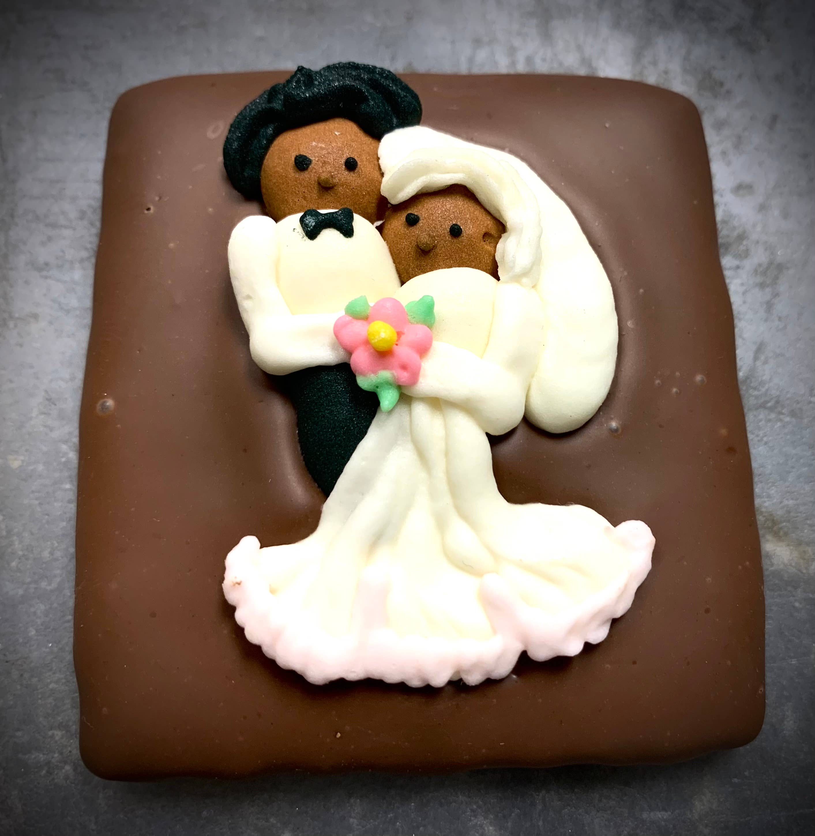 O'Shea's Candies Sweet Shop - Wholesale Chocolate Covered Sweets - O’Bride & Groom Grahams Milk Chocolate w/ Satin Bow0