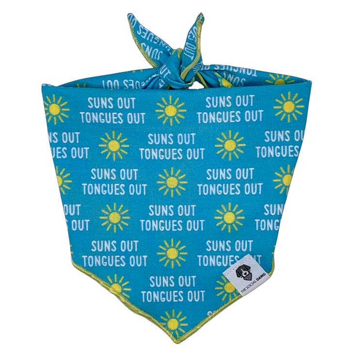 Bandana à nouer pour chien Suns Out Tongues Out pour la vente par The Social Dawg