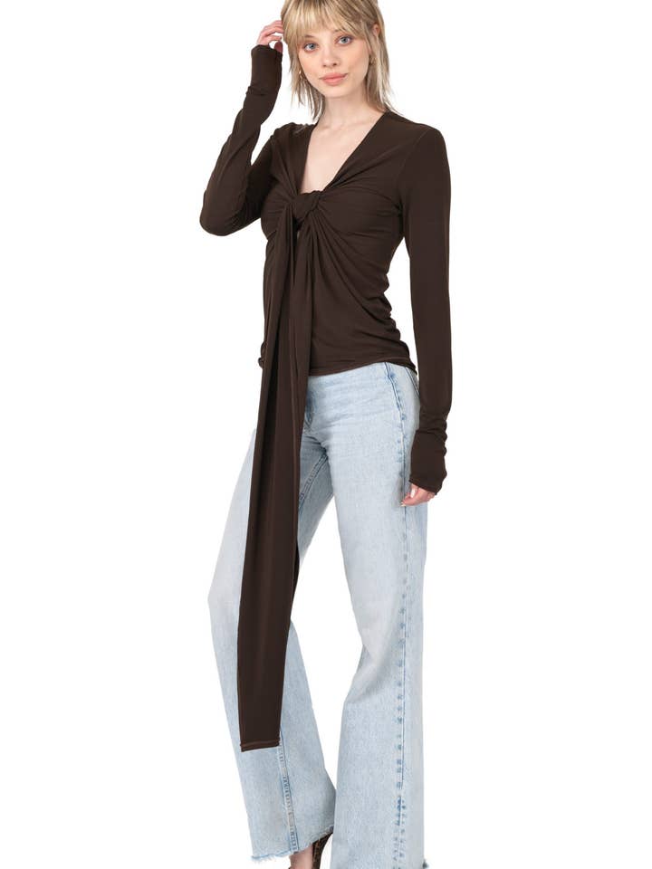 Haut à manches longues polyvalent pour la vente par Eva Varro