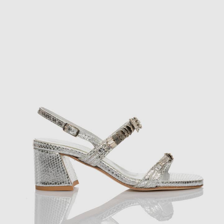 Sandalia tipo chancla Misterious Snake con parte superior adornada con microcristales para venta al por mayor de Paola Fiorenza Capri