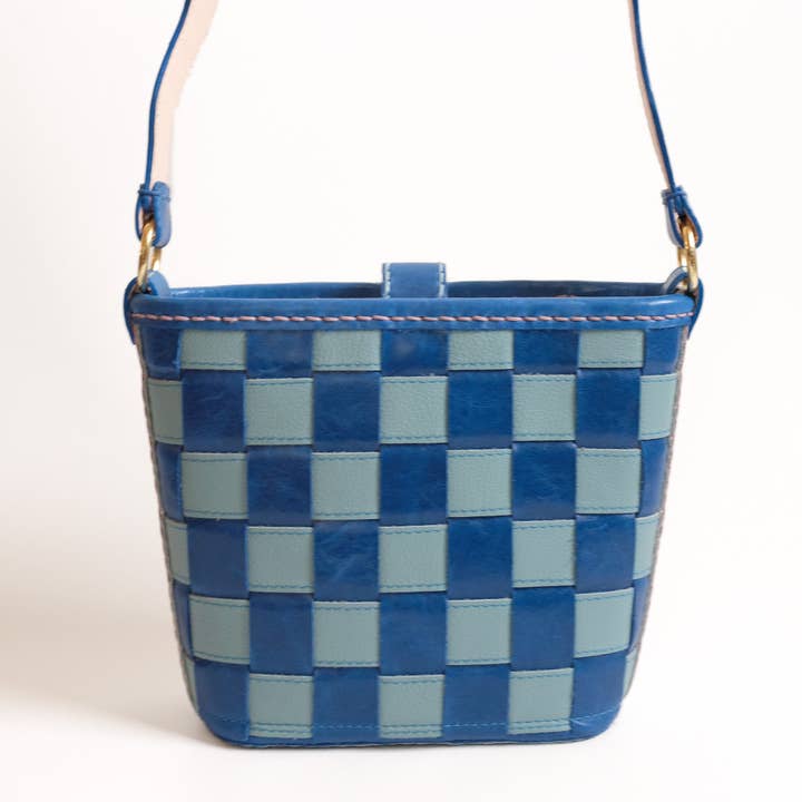 Fado Made Co. — Leather Goods - Wholesale Shoulder Bag - Women's - Wavy Handle Woven Market Handbag3