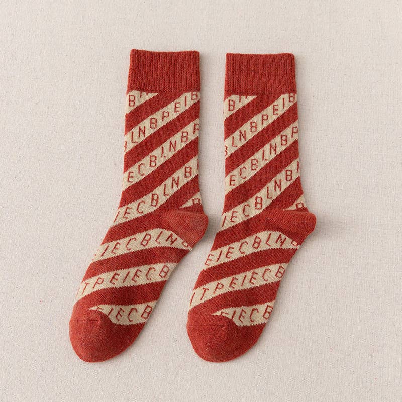 Tourtiwi - Wholesale Socks - Women's - Women's retro plaid wool socks mid-tube thick warm socks6