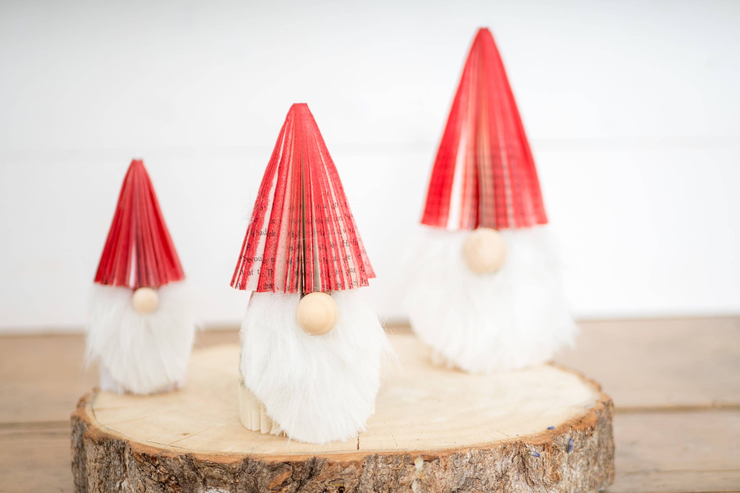 Root To Vine – Großhandel Weihnachtsschmuck – Weihnachtswichtel-Dekoration - Verspielte Feiertags- & Weihnachtsdekoration1