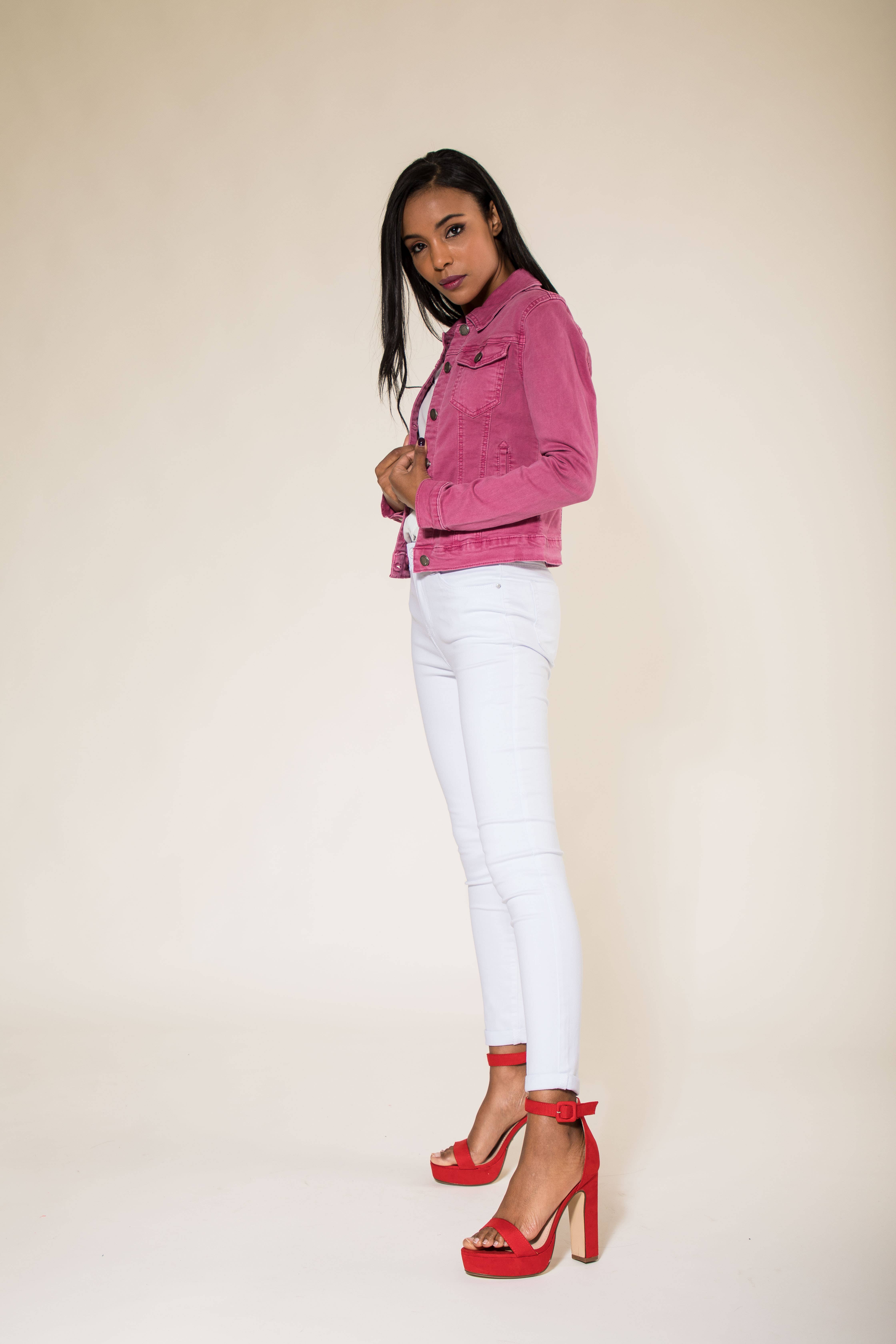 Nina Carter - Wholesale Jas - Dames - Stretch nauwsluitend jack kleur J212A42