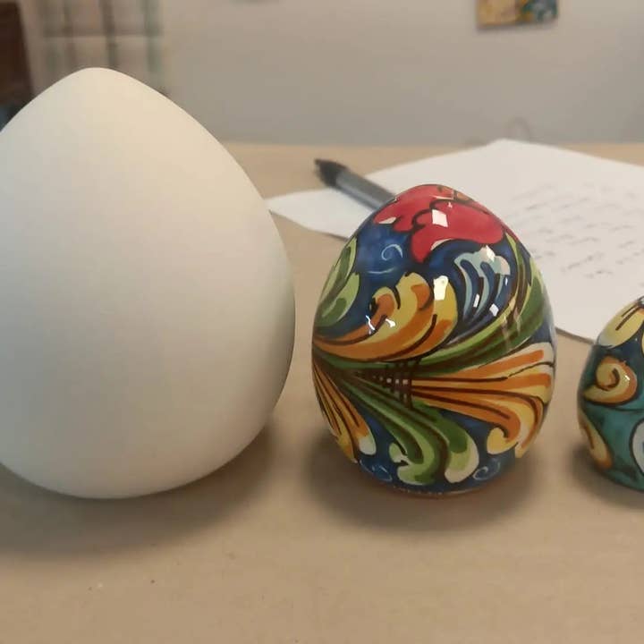 DD Ceramiche Siciliane - Wholesale Decorative Tabletop Object - Hand-painted Ceramica Caltagirone Easter eggs (various sizes and decorations)1