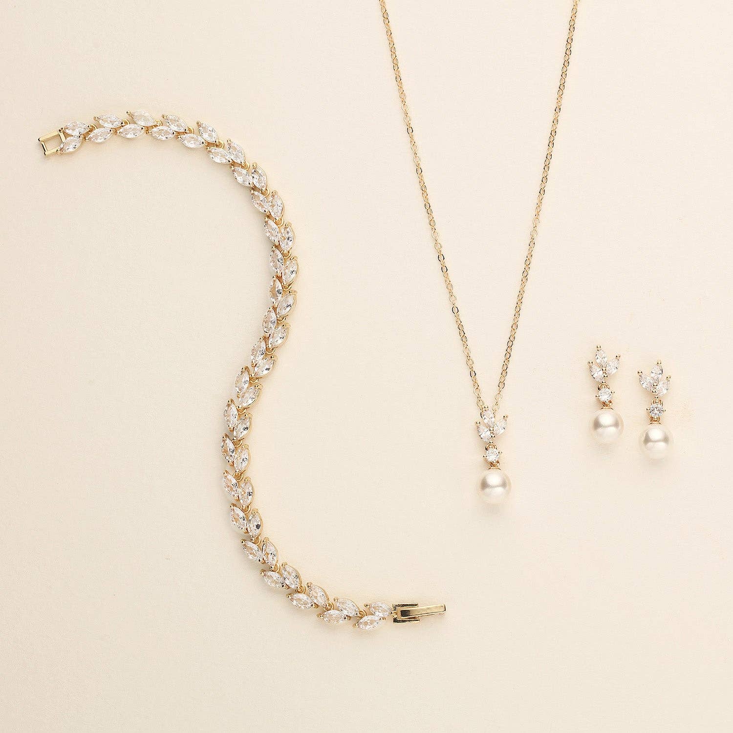 allureweddingjewelry - Wholesale Dangle Earrings - Eve Petite Pearl Earrings6