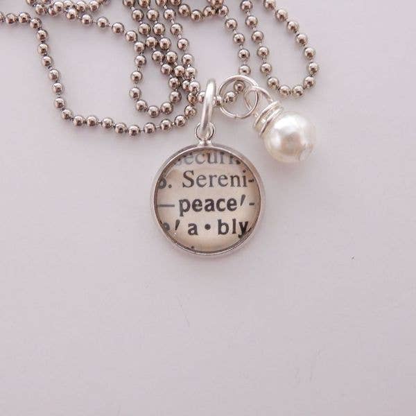Collana con ciondolo «Peace» 1/2» per la vendita all'ingrosso da parte di KraftyKash Designs