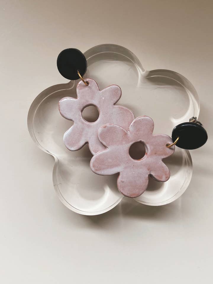 Laura White pour la vente par Gloria Faye