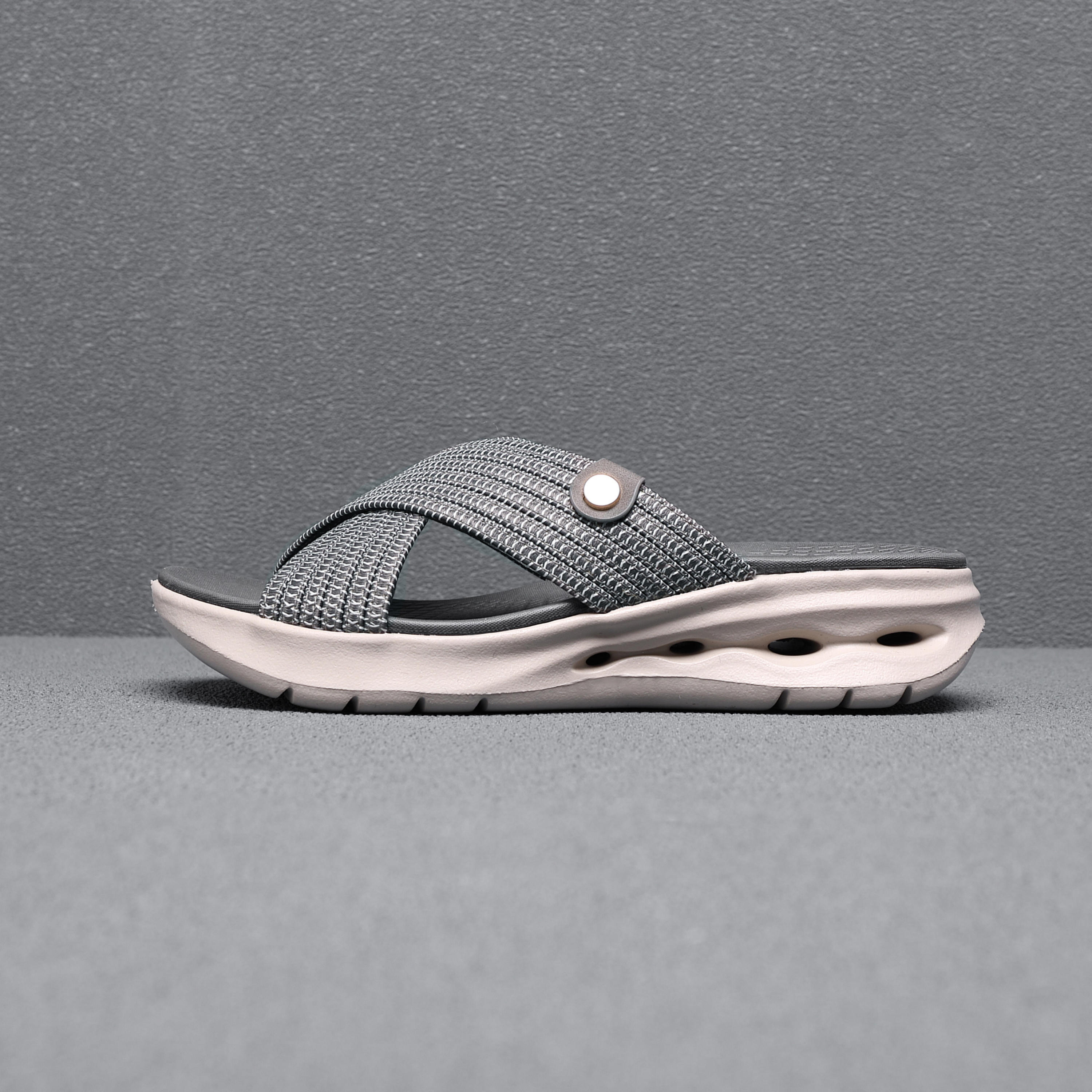 Top Staka – wholesale Slides – Women’s – 842 Women Criss-Cross Sports Slides7