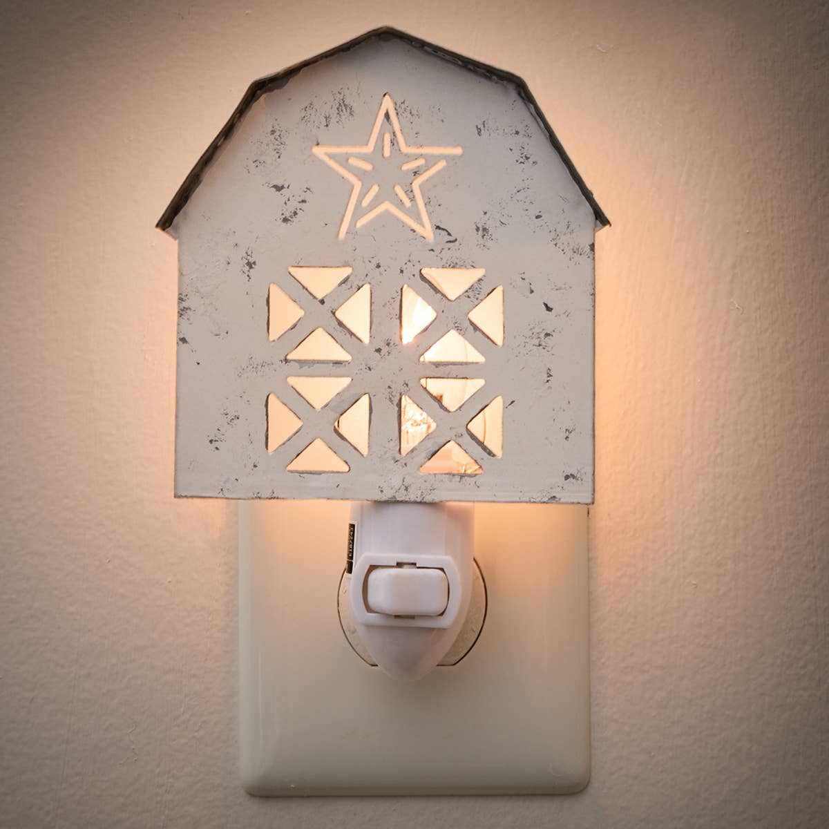 Park Designs - Wholesale Night Light - Barn Night Light - Distressed White1