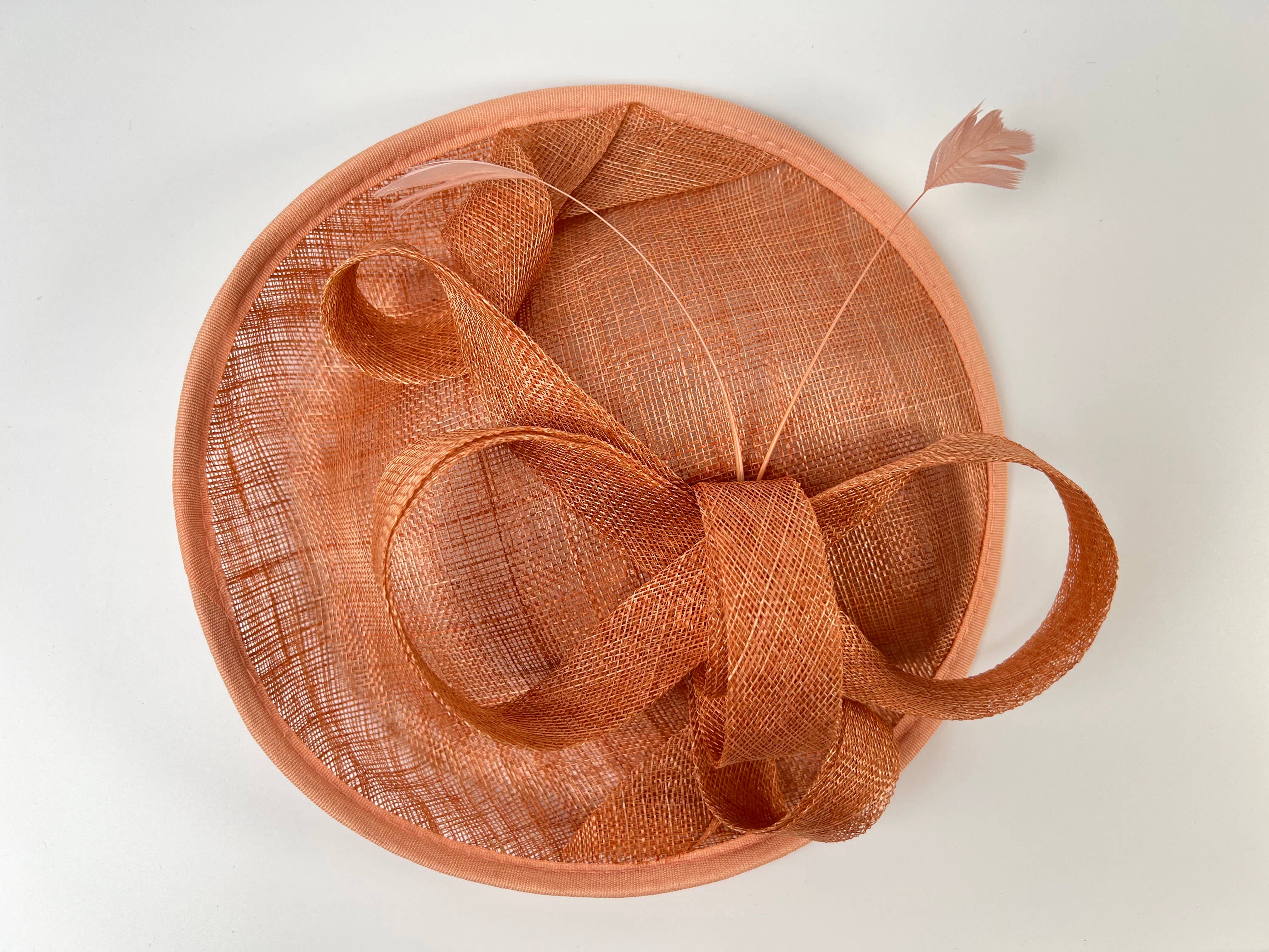 Floris Linens - Wholesale Fascinatorhoedje - Dames - Fascinator Derby Kerkhoed met Lint3