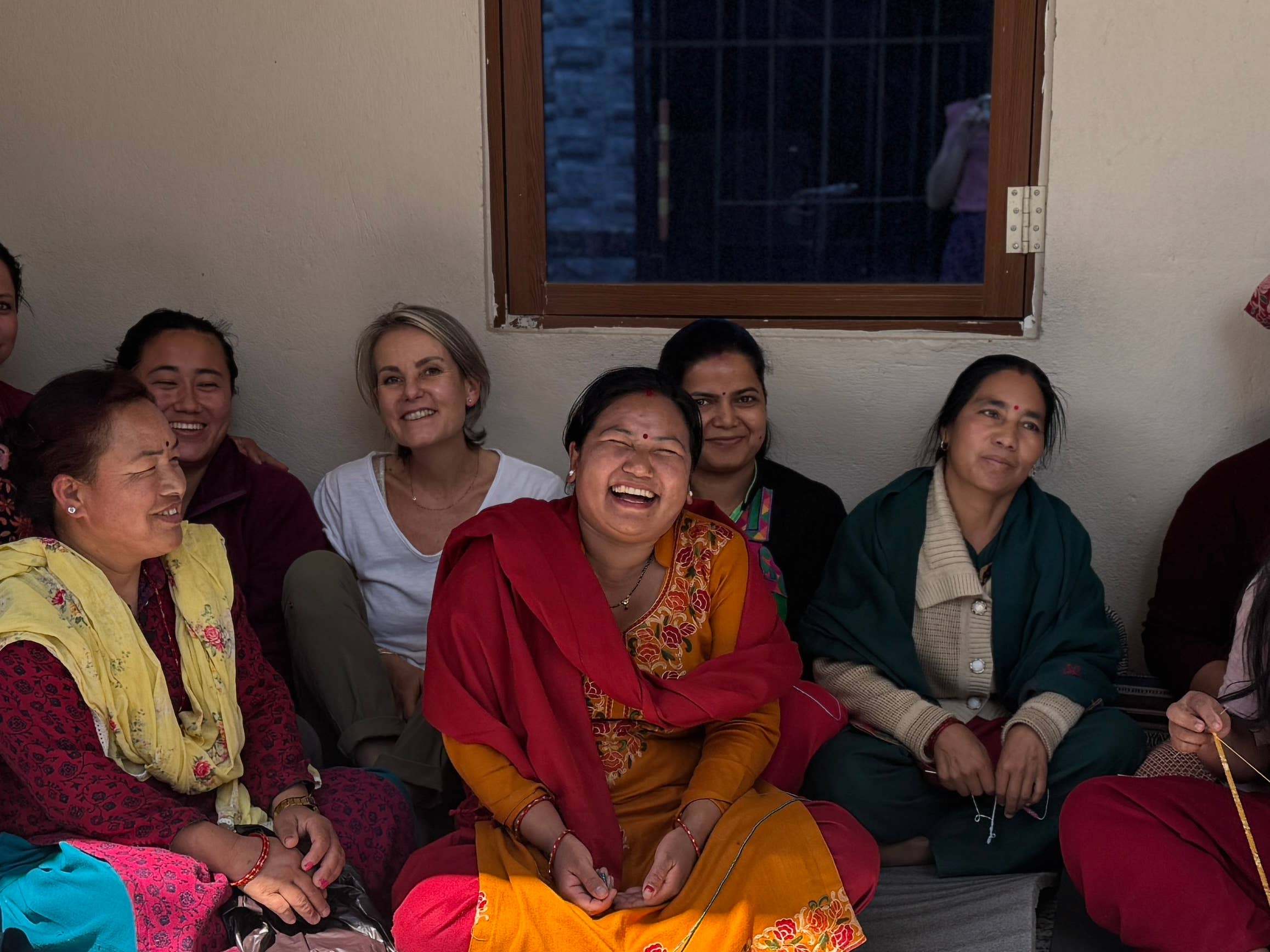 MAISON KIZO - Wholesale Bangle Bracelet - Pale salmon pink Nepalese bracelet2