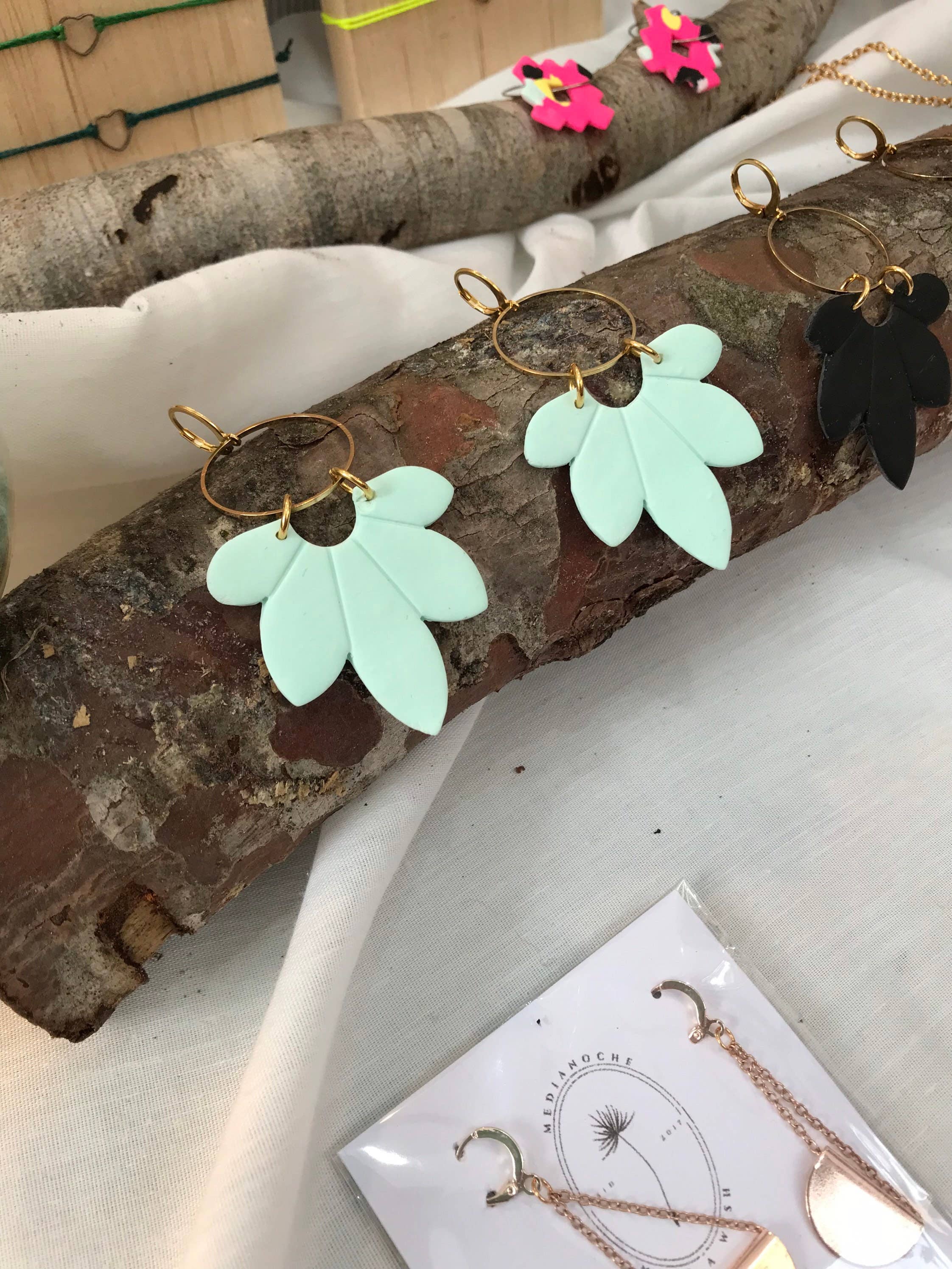 Medianoche - Wholesale Dangle Earrings - Lotus Earrings3