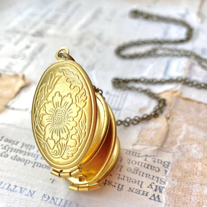 Red Truck Designs - Wholesale Locket Necklace - Gold Family Locket Necklace Folding Locket 24 inches